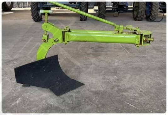Single-furrow plough
